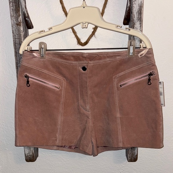 Wilsons Leather Women's blush pink Shorts - Picture 1 of 4